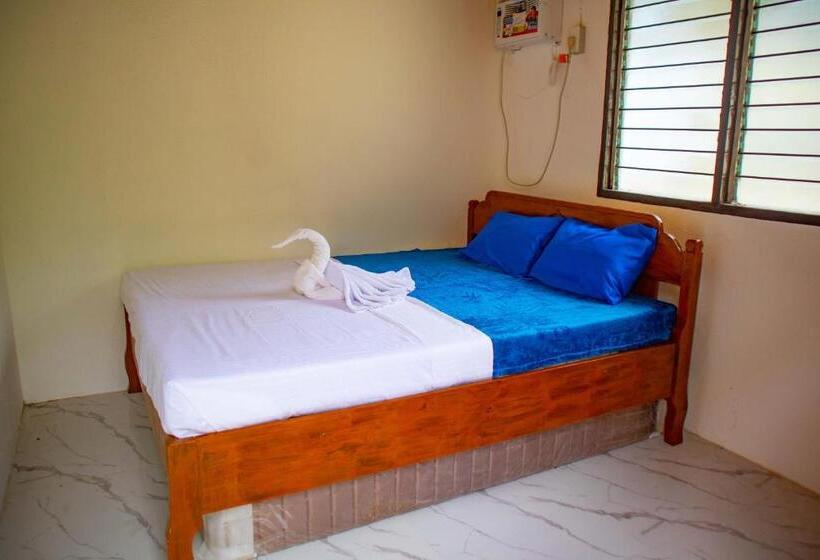 Standardrum, Voz Resort Beach Front