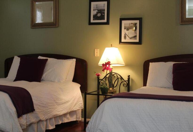 Номер Стандарт 2 Двуспальные Кровати, El Rancho Motel