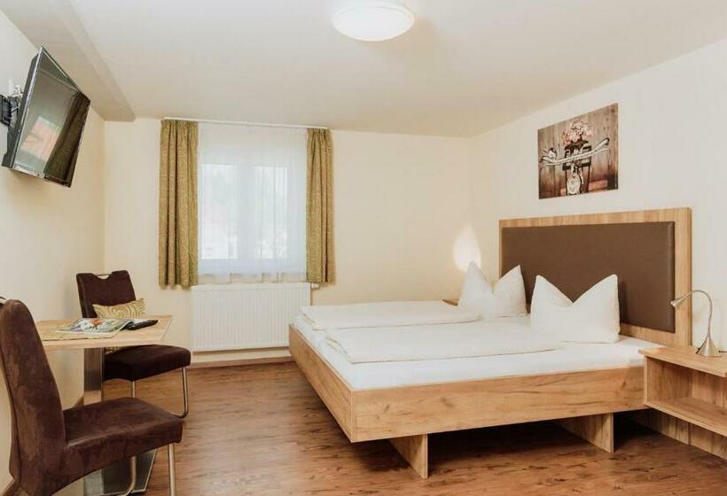 Номер Стандарт, Gästehaus Hötzl