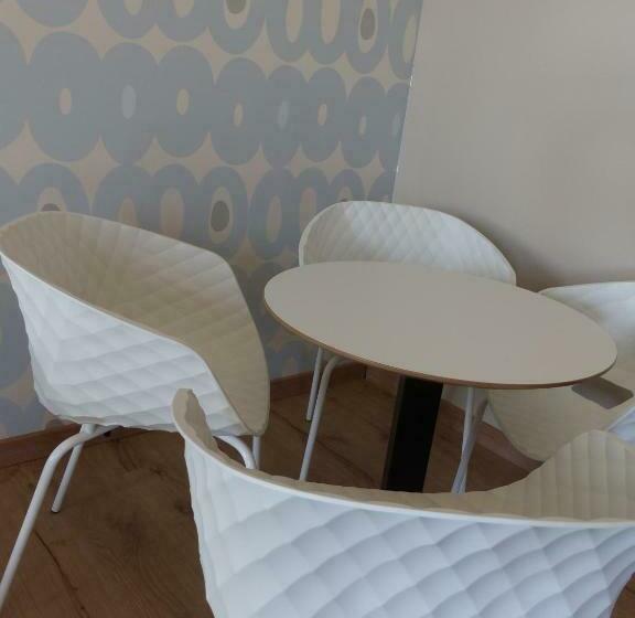 带1个卧室的带阳台的公寓, Parkhotel Heidehof Apartements