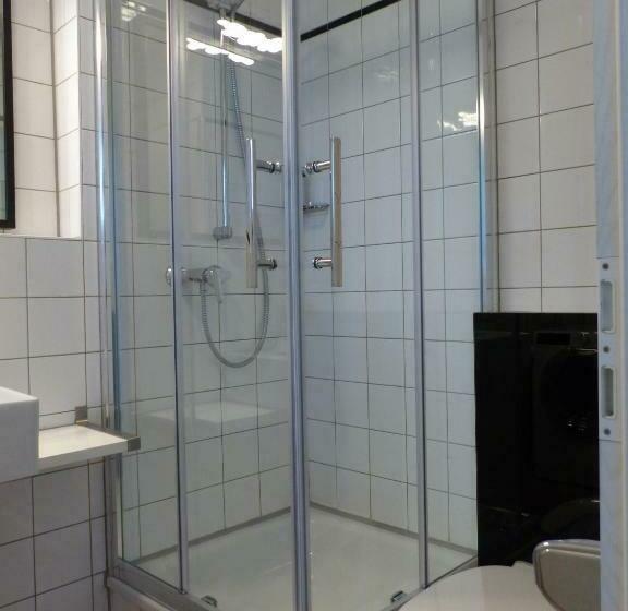 带1个卧室的带阳台的公寓, Parkhotel Heidehof Apartements