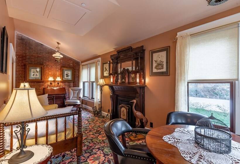 스탠다드 룸, Steele Mansion Inn & Gathering Hub