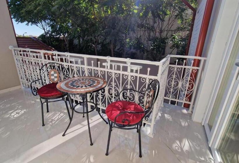 آپارتمان لوکس 1 خوابه, Bizi House Accommodation