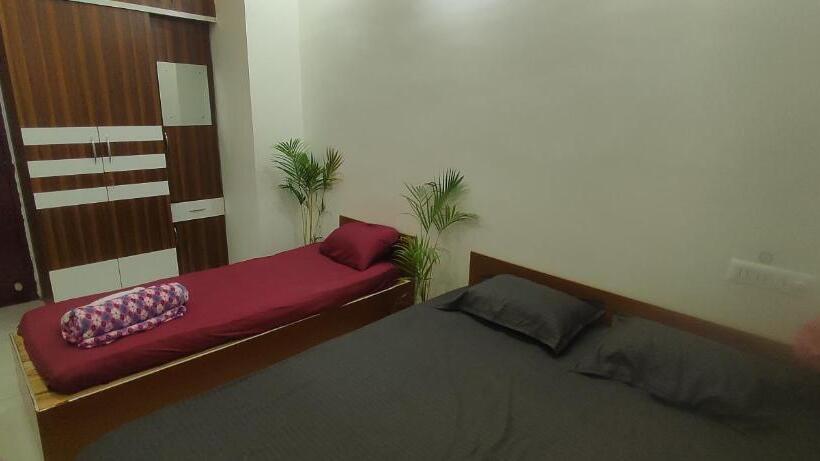 Трежместный Номер Economy, Adh Amilia Residency