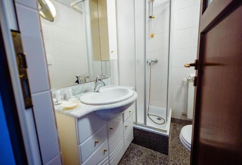 Номер Стандарт, Complex Vața Băi