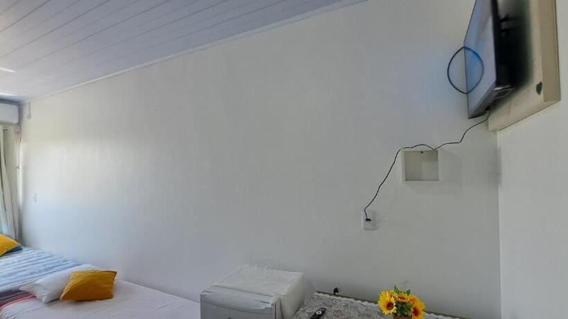 4인용 스탠다드 룸, Camelo Locação De Suítes Individuais Pousada Com Cozinha E Sala Compartilhada
