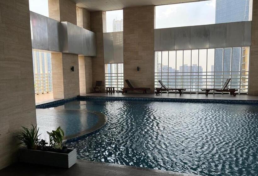 غرفة سوبيريور مطلة على المدينة, The H Tower Residence By Yls Stay