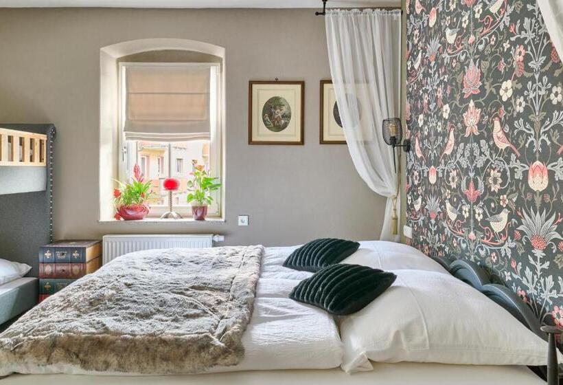 Четырехместный Номер Стандарт, Neidorf Inn