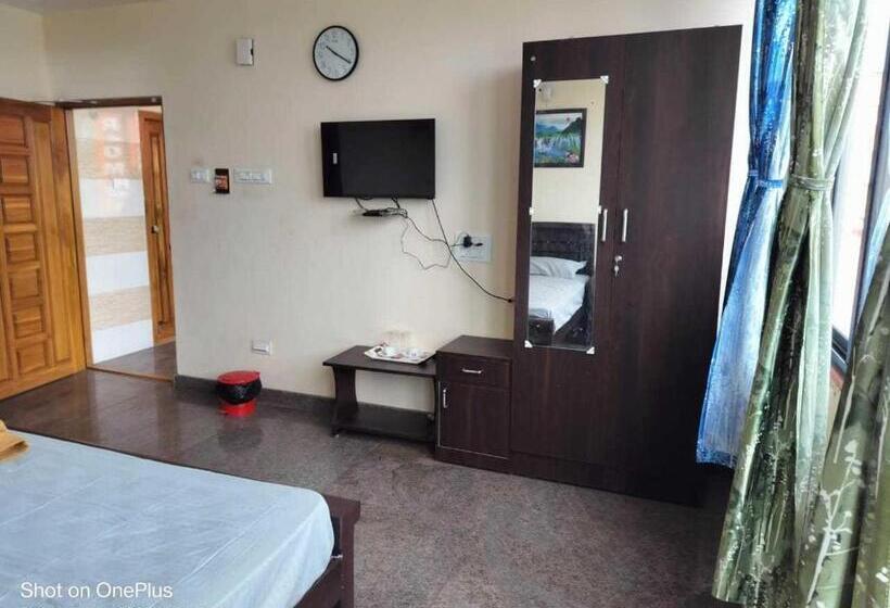 Трехместный Номер Классика, Oyo Flagship Vishu Property