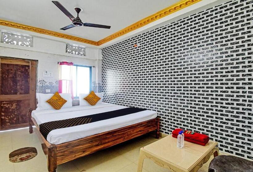 Трехместный Номер Классика, Spot On Sri Ram Guest House