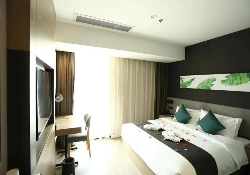 Номер Премиум, Thank Inn Plus Suqian Sihong Hongze Lake Avenue