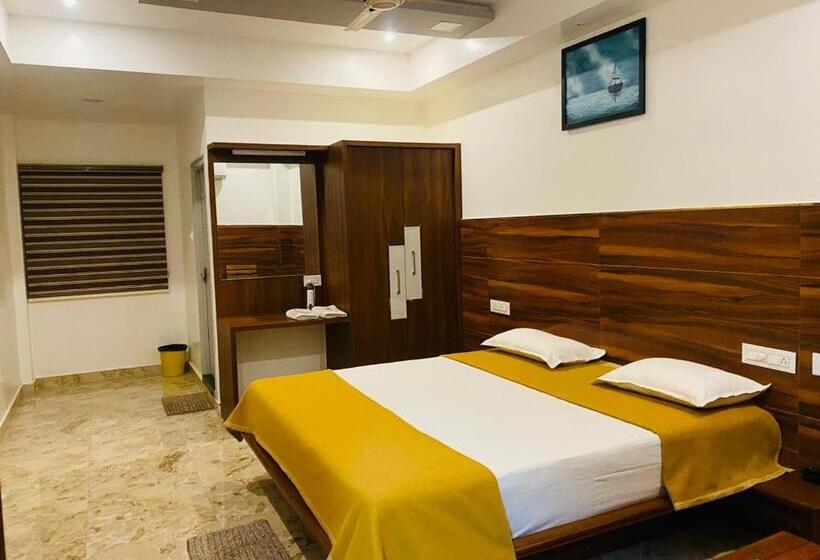 豪华房间, Velavan Heritage Inn