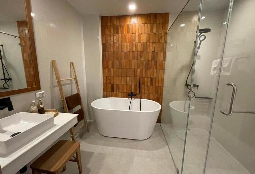 이그제큐티브 룸, Punn Hotel Korat