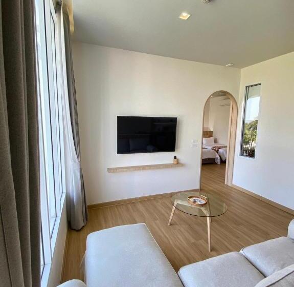 패밀리 스위트, Punn Hotel Korat