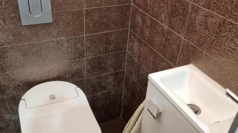 Номер Superior Кровать Кинг, La Villa Jacuzzi Et Cinéma Les 300 à 15 Min De Paris Jo 2024 Et Du Stade De France Tarifs Privileges