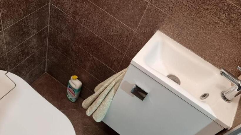 Вилла 3 Спальни, La Villa Jacuzzi Et Cinéma Les 300 à 15 Min De Paris Jo 2024 Et Du Stade De France Tarifs Privileges