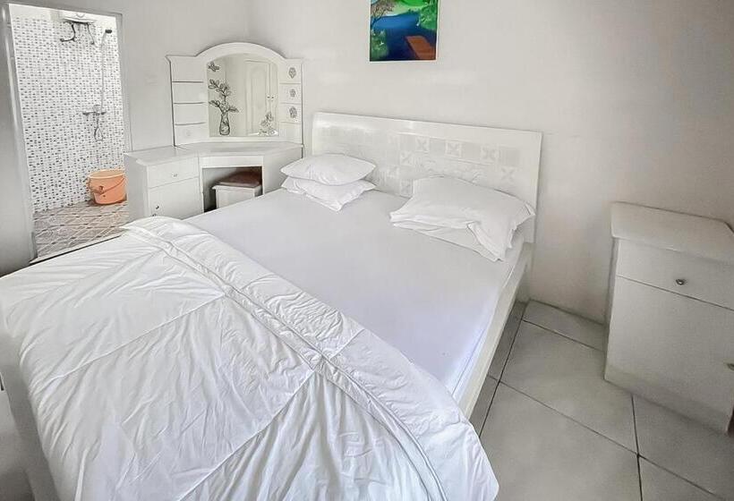 Номер Deluxe, Reddoorz Resort Syariah At Rancakalong Sumedang