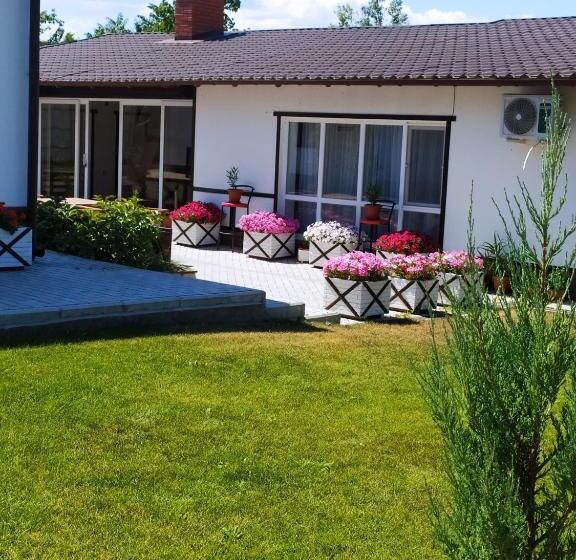 Standard Triple Room with Terrace, экодом