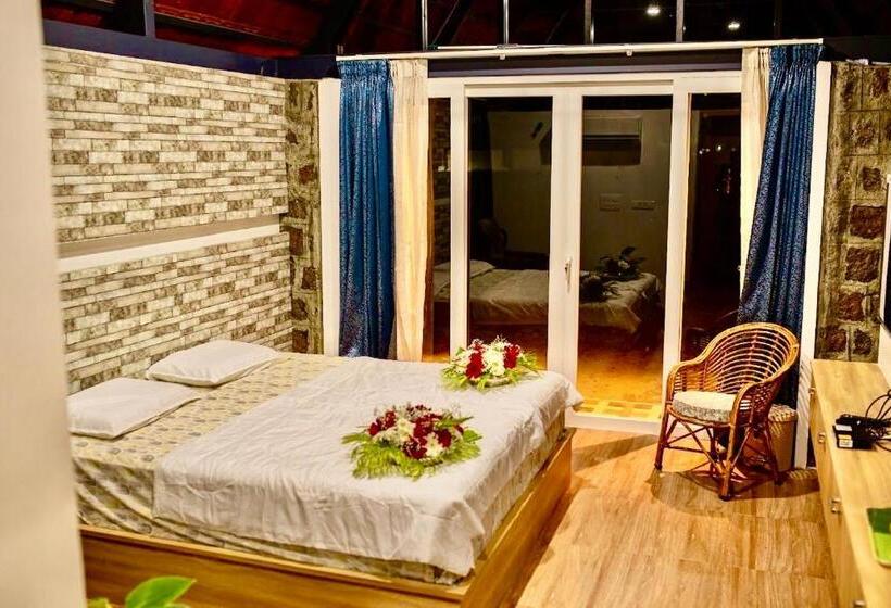 带大床的豪华间, Joe S Beach Shack   Beach Resort, Ramanathapuram