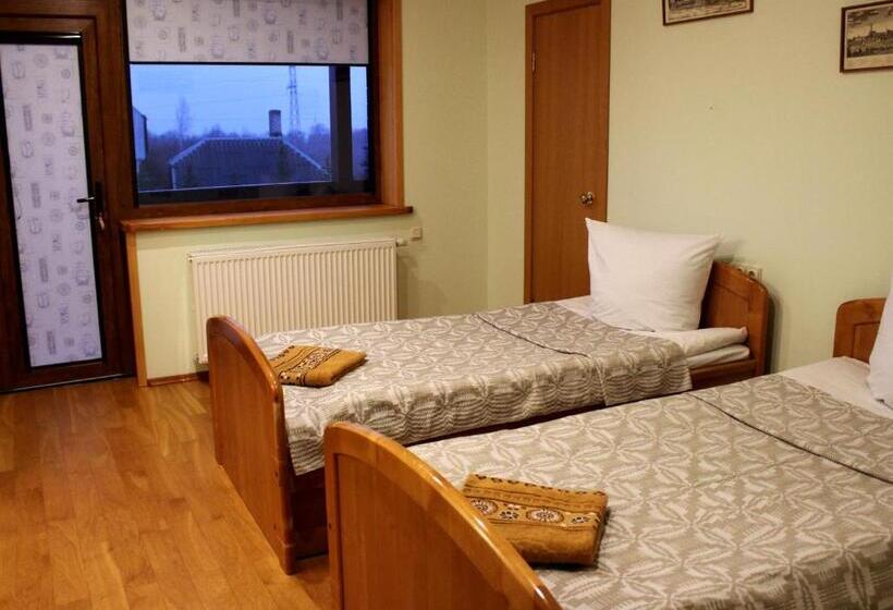سوئیت 2 خوابه, Vidų Guest House