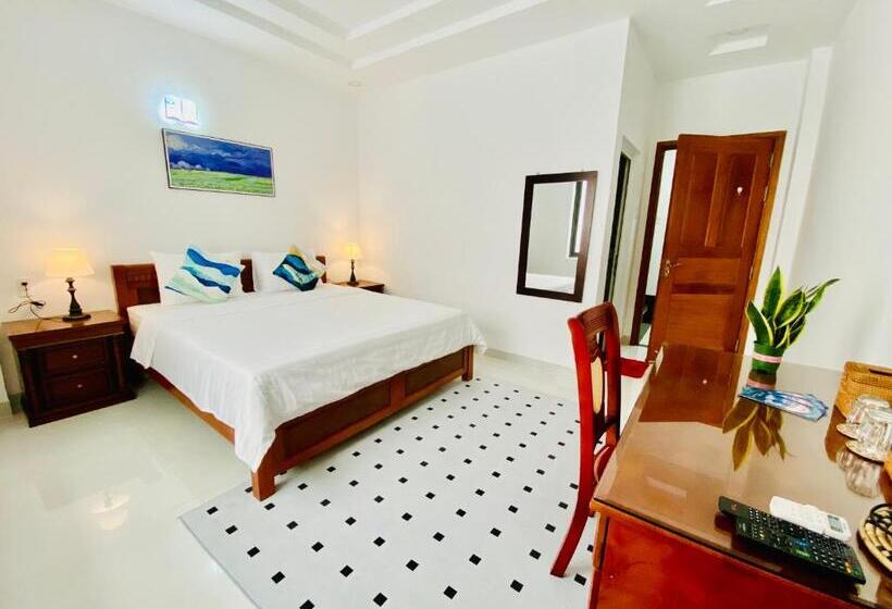 اتاق استاندارد با تخت بزرگ, Nắng Homestel Tây Ninh