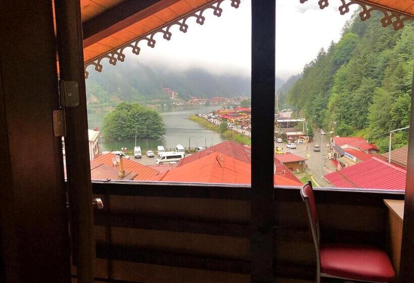 جناح مطل على البحيرة, Cerrahpaşa Sui̇te