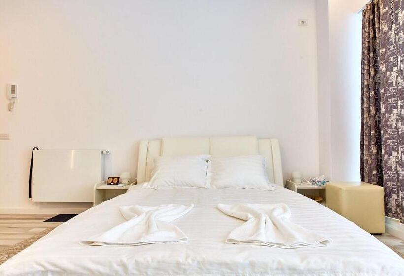 استودیوی استاندارد, Studio Bel Air Lotus