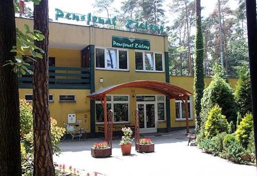جناح مطل على البحيرة, Zielony & Ow Borowik & Pensjonat Manhattan   Centrum Rekreacji I Wypoczynku Gastrotur