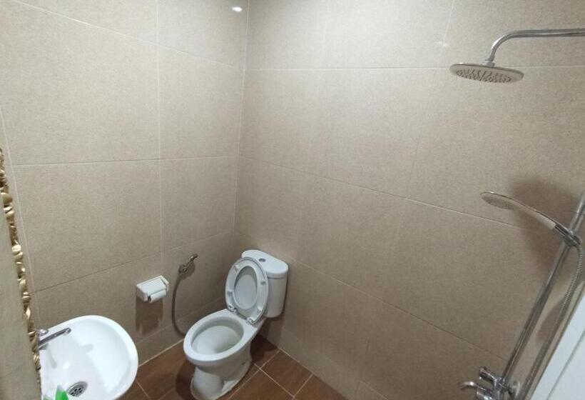Люкс, The Swarna Hotel Bayah Lebak