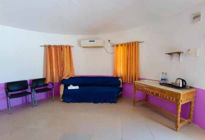 Номер Deluxe, Dholavira Tourism Resort