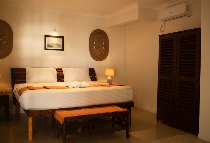 Номер Deluxe, Neevana Hotel Hikkaduwa