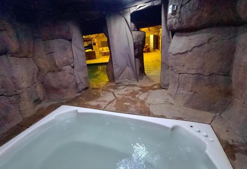 Полулюкс Повышенной Комфортности, Clyde S On Dale Guest House