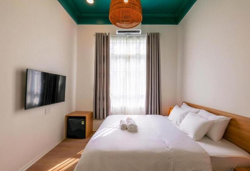 اتاق سوپریور با تخت بزرگ, Lemi   Homestay In Hue