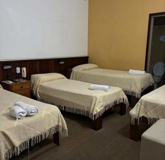 이코노이 4인룸, Claro De Luna Hotel Centro