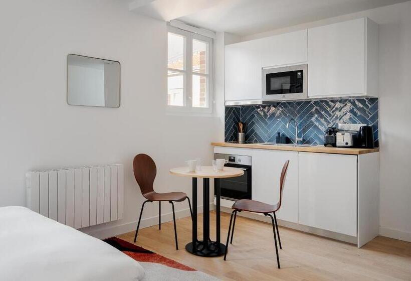 Студия Superior, Emilie Homes   Clichy