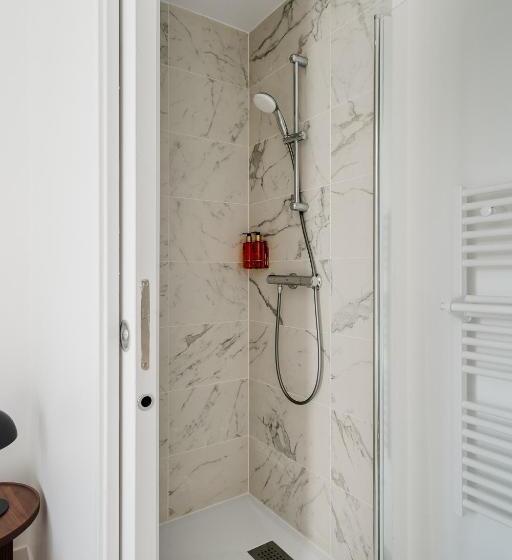 Апартаменты Superior 1 Спальня, Emilie Homes   Clichy