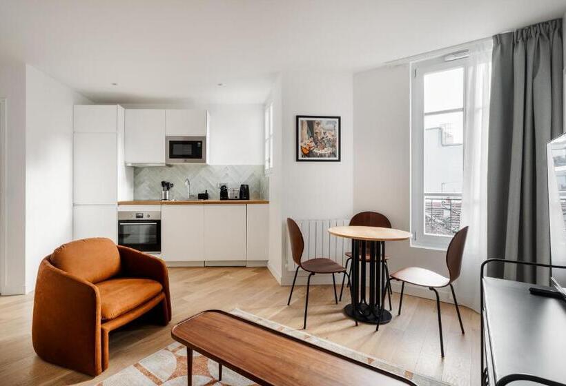 Апартаменты Superior 1 Спальня, Emilie Homes   Clichy