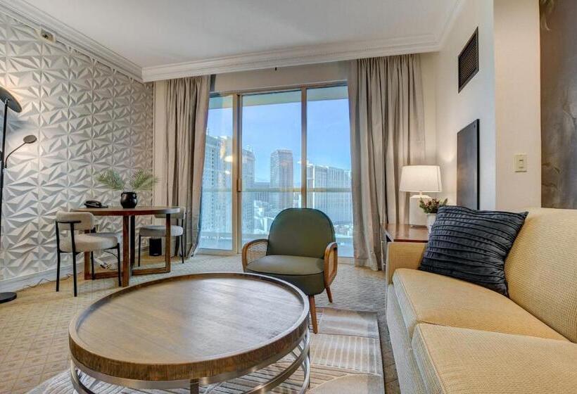 استودیو استاندارد با تخت کینگ, Jewel Suite W/balcony Mgm Signature  23rd Floor Strip View