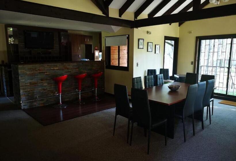 اتاق اکونومی, Hostal Y Cabañas Puerto Pucon