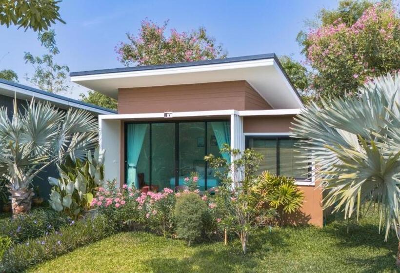 اتاق لوکس با تخت بزرگ, Seeview Resort