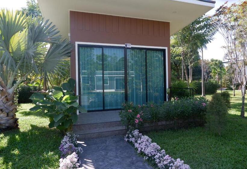 اتاق لوکس با تخت بزرگ, Seeview Resort