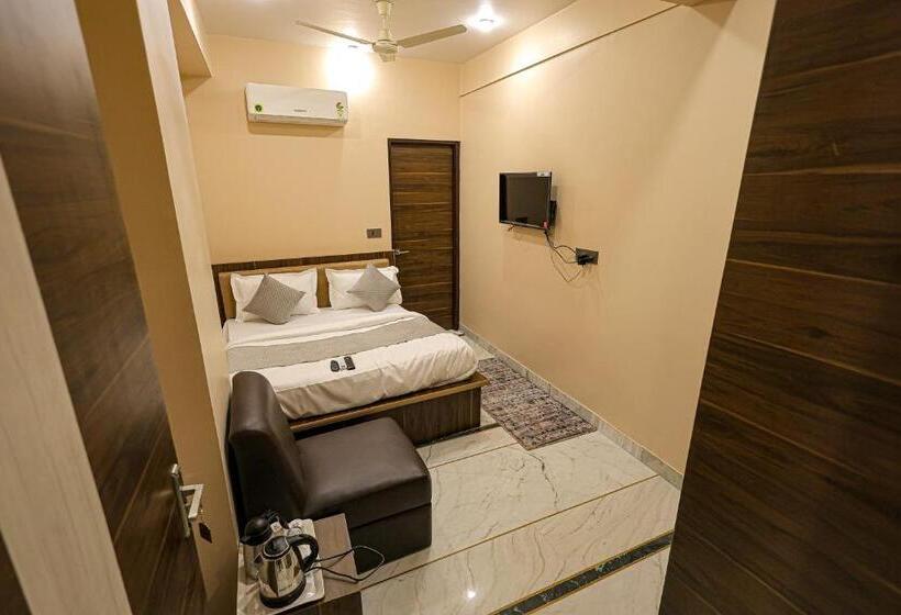 Номер Стандарт, Fabhotel Pearl Square