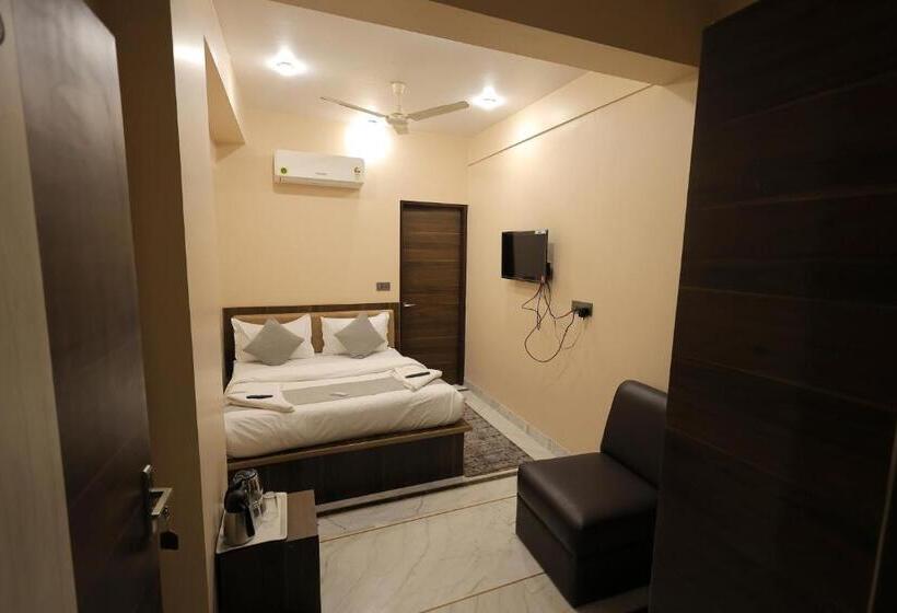 Номер Стандарт, Fabhotel Pearl Square