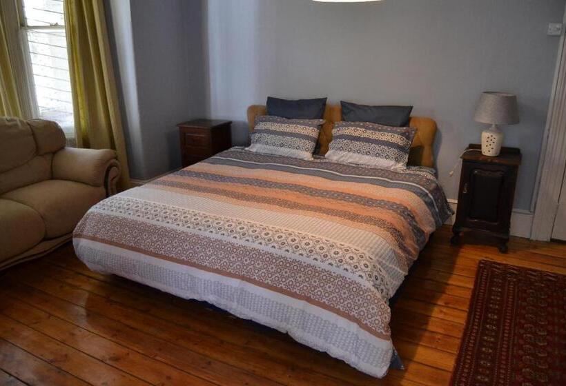 Номер Стандарт, Leicester Guest House