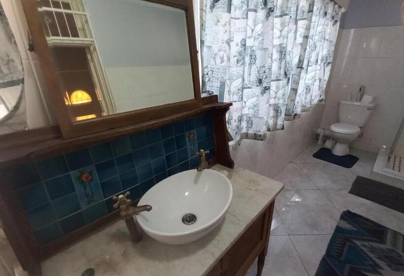 Номер Стандарт, Leicester Guest House