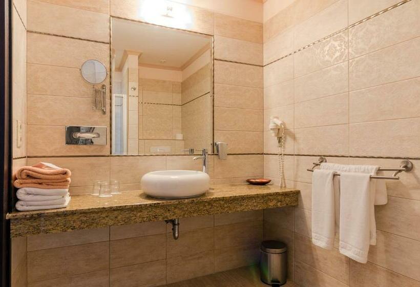 Семейный Номер Премиум, Hunguest Hotel Apollo