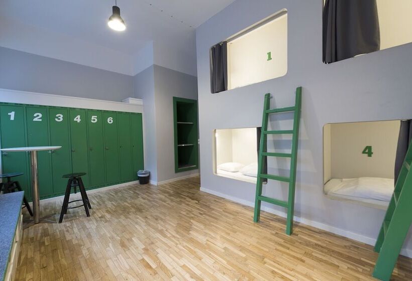 تختخواب در اتاق مشترک, Winstrup Hostel