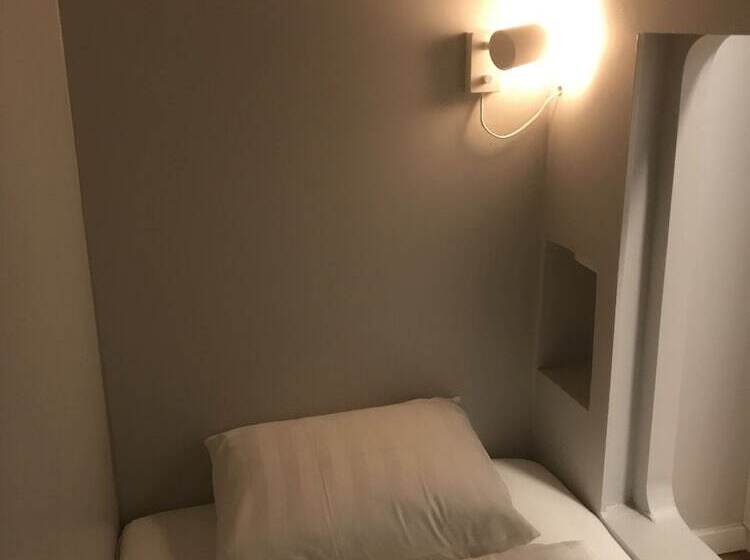 تختخواب در اتاق مشترک, Winstrup Hostel
