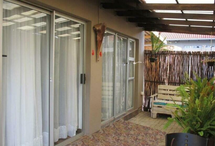 Номер Стандарт, Ukarimu Guest House