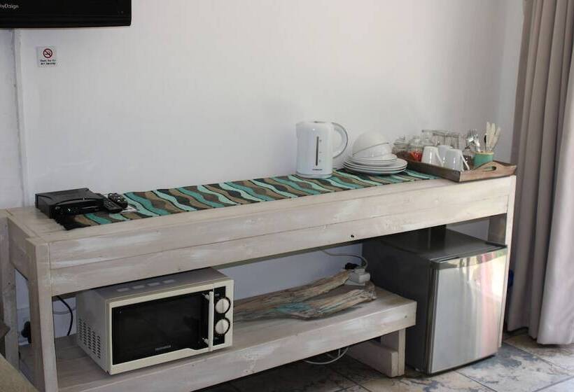 Номер Стандарт, Ukarimu Guest House